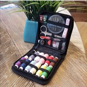 Artika Travel Sewing Case/Kit (men/women)